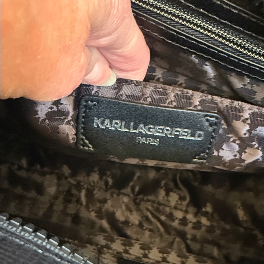 Karl Lagerfeld Paris Stitched Chrevon Black tote/crossbody bag. - Picture 15 of 15